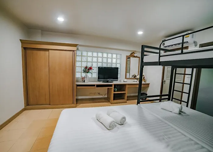 Platinum Hotel