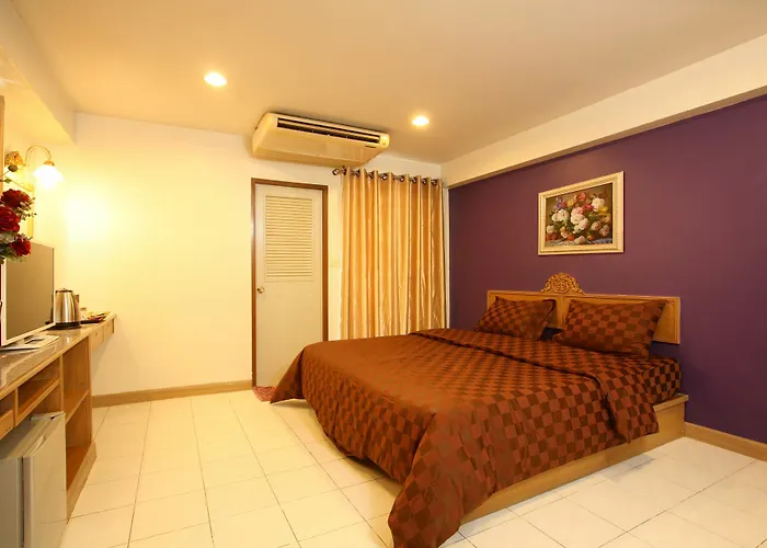 Platinum Hotel 3*